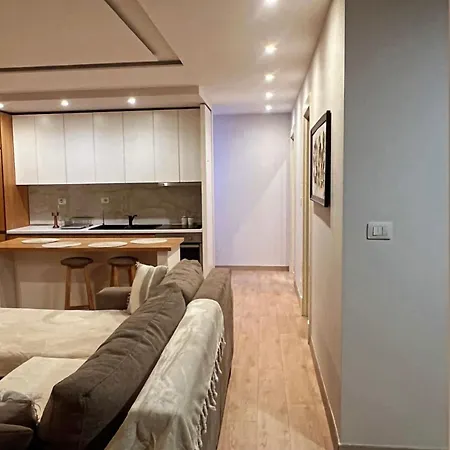 Apartment Next Zoo Tirana